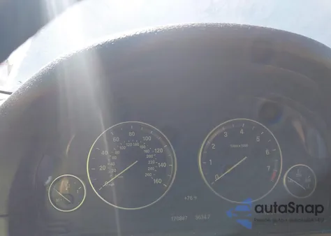 2015 BMW 528I z USA, uszkodzony, nr VIN WBA5A5C50FD524884